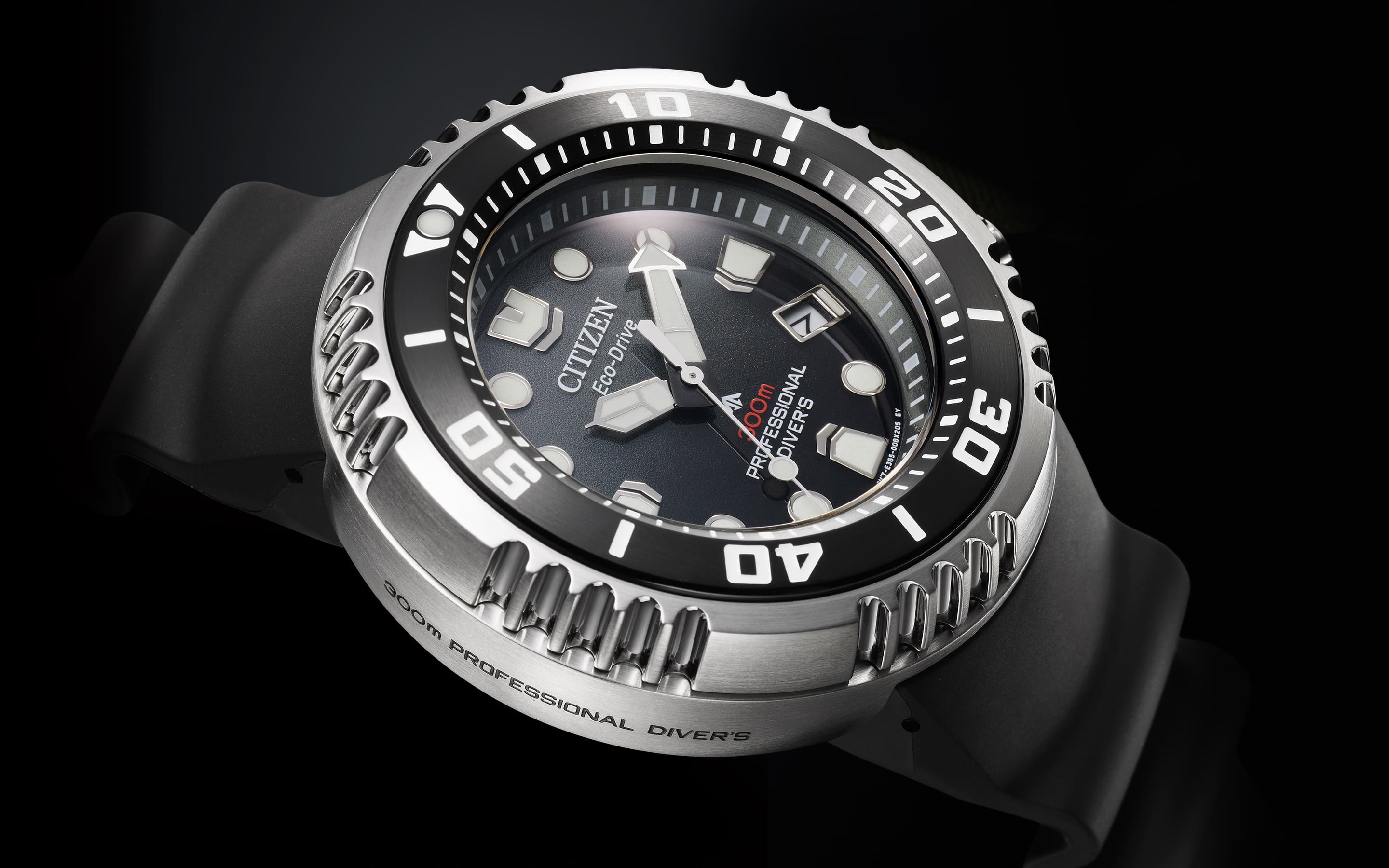 Eco-Drive PROFESSIONAL DIVER 300m